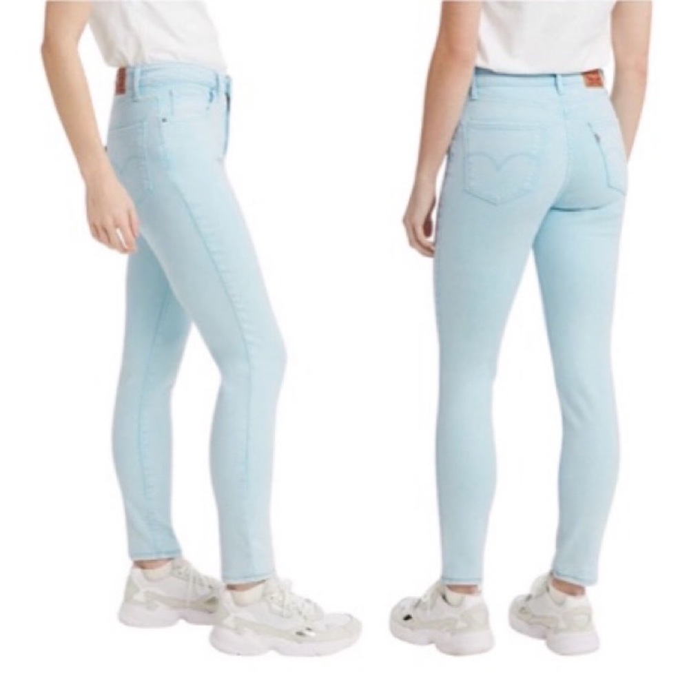 Levi's Women's Skinny Jeans - Light Blue